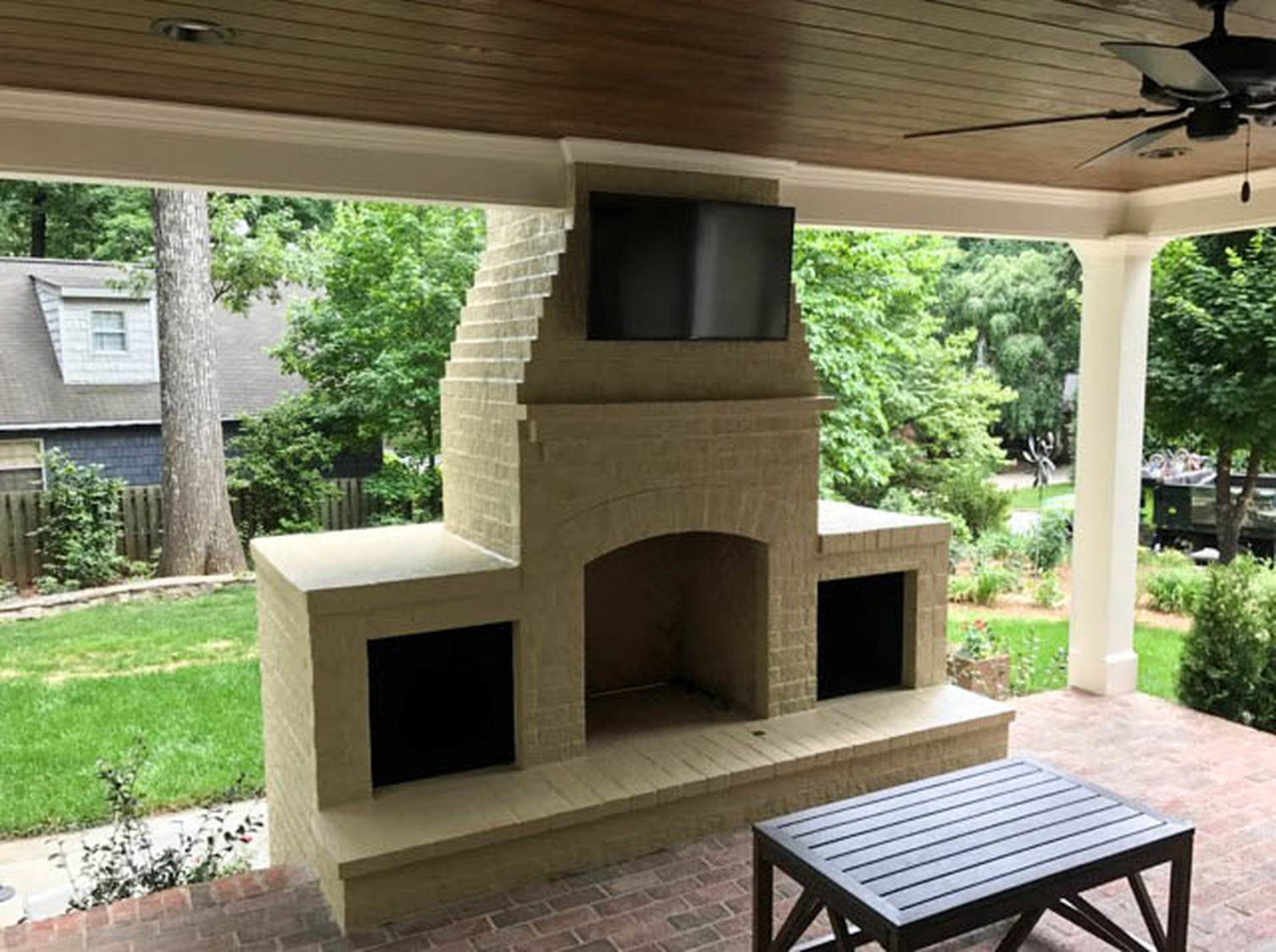 Outdoor Living pizza oven design and building